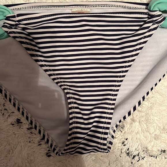 ARIZONA Black And White Stripped 2 Piece Bikini/Bathing Suit - Picture 2 of 8